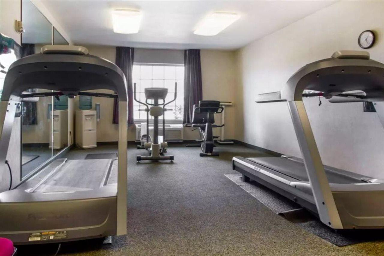 Comfort Inn & Suites Madison North Deforest Екстер'єр фото
