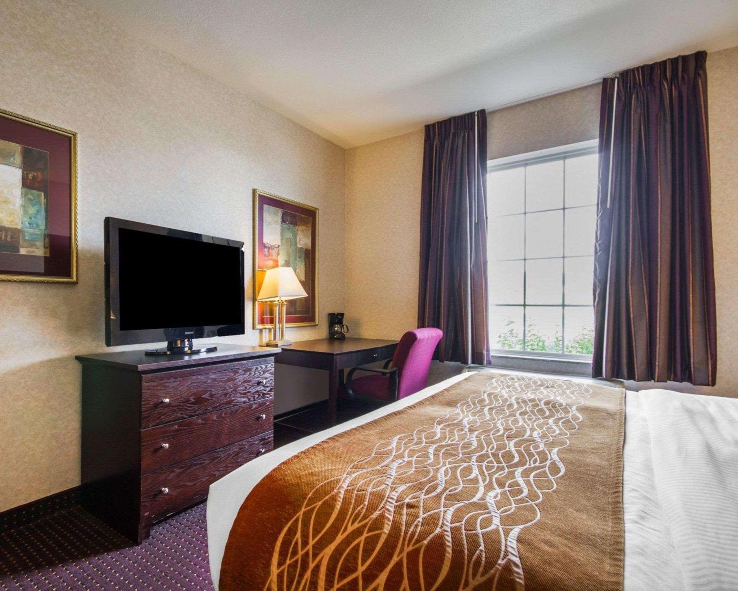Comfort Inn & Suites Madison North Deforest Екстер'єр фото