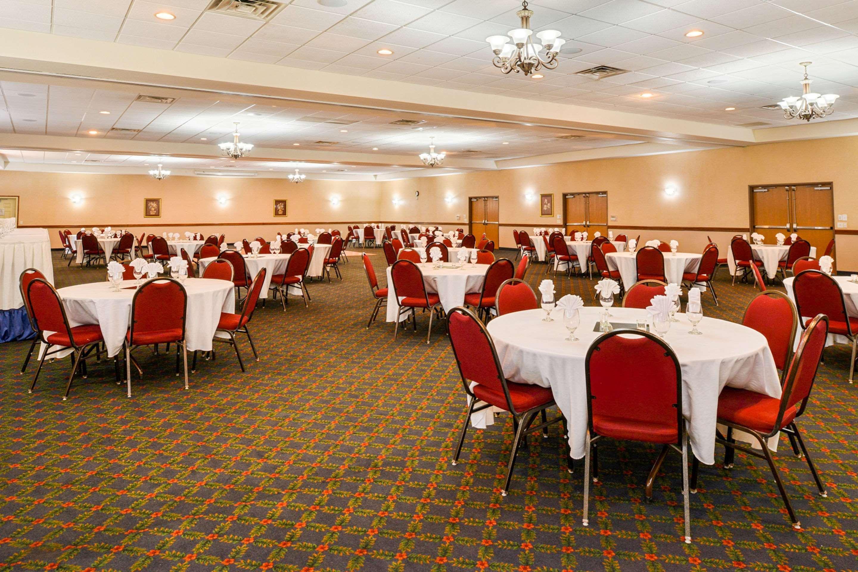 Comfort Inn & Suites Madison North Deforest Екстер'єр фото