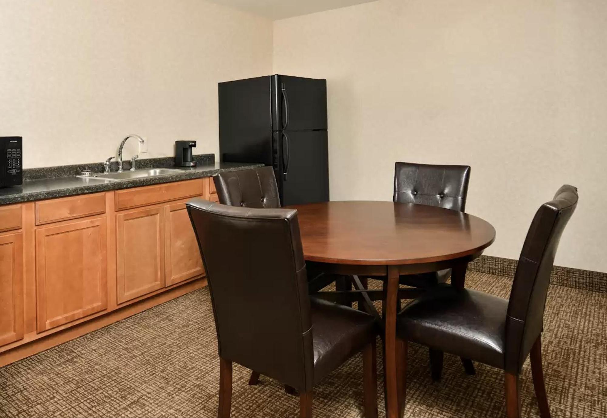 Comfort Inn & Suites Madison North Deforest Екстер'єр фото