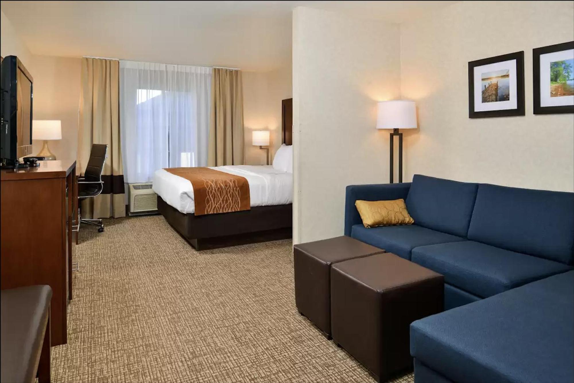 Comfort Inn & Suites Madison North Deforest Екстер'єр фото