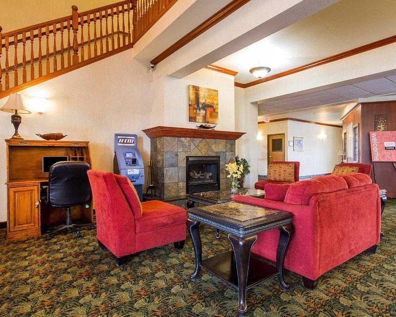 Comfort Inn & Suites Madison North Deforest Екстер'єр фото
