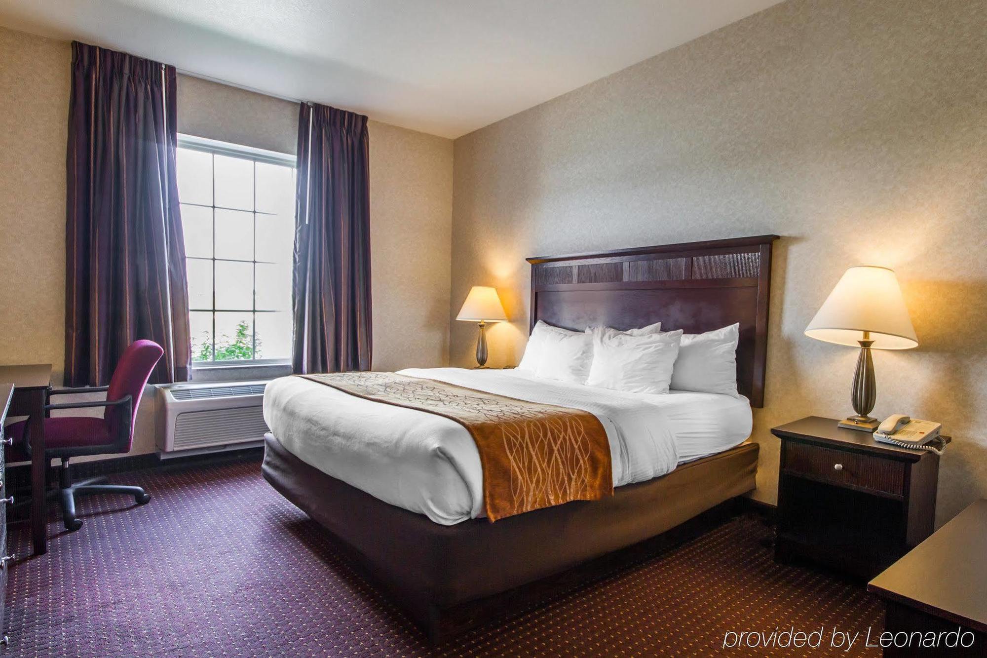 Comfort Inn & Suites Madison North Deforest Екстер'єр фото